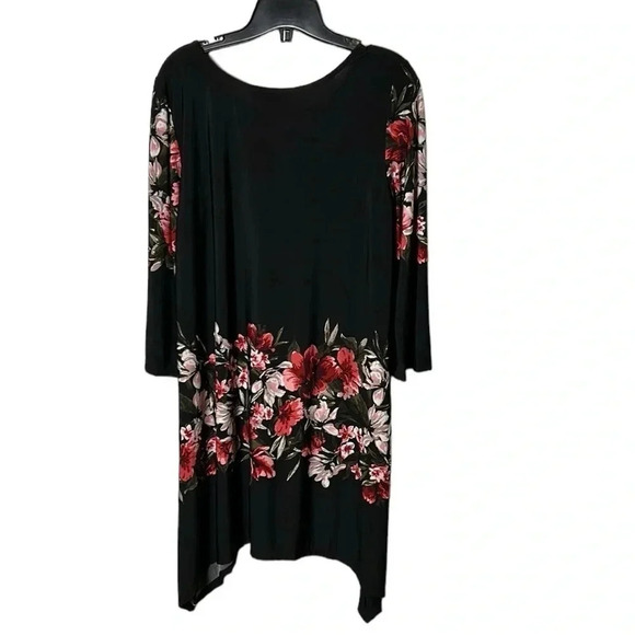 Lbisse NWT hanky floral midi dress, XL. Black,red,
Scoop,pullover,event - Picture 3 of 12